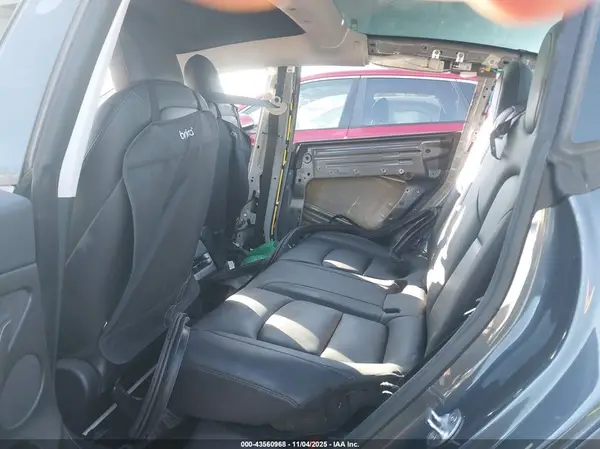 5YJ3E1EA5PF430446 2023 TESLA MODEL 3 - Image 8