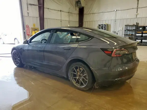 5YJ3E1EA5PF437235 2023 TESLA MODEL 3 - Image 2