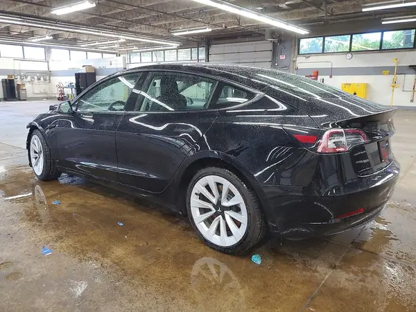 5YJ3E1EA5PF438031 2023 TESLA MODEL 3 - Image 2