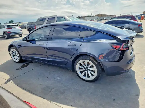 5YJ3E1EA5PF446761 2023 TESLA MODEL 3 - Image 2