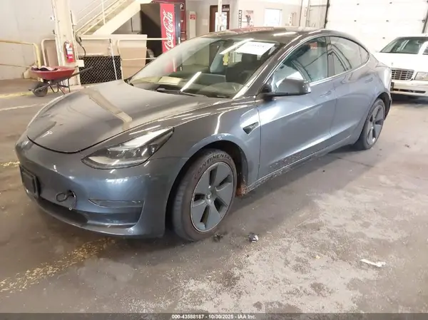 5YJ3E1EA5PF450535 2023 TESLA MODEL 3 - Image 2