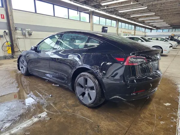 5YJ3E1EA5PF450986 2023 TESLA MODEL 3 - Image 2