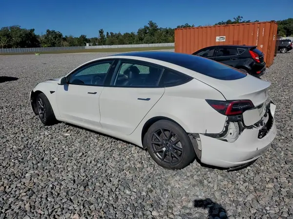 5YJ3E1EA5PF456321 2023 TESLA MODEL 3 - Image 2