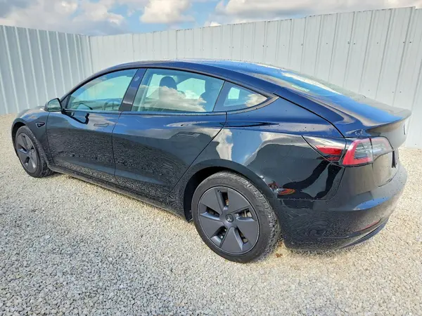 5YJ3E1EA5PF456710 2023 TESLA MODEL 3 - Image 2