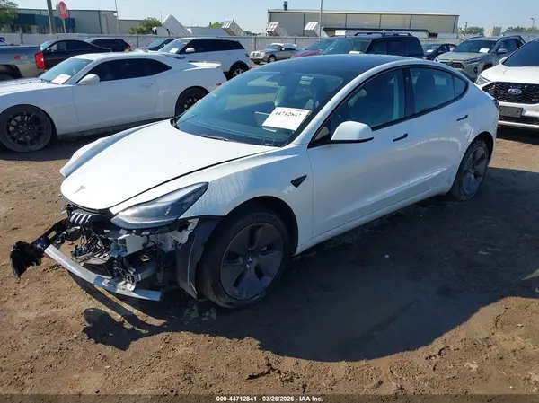 5YJ3E1EA5PF463995 2023 TESLA MODEL 3 - Image 2