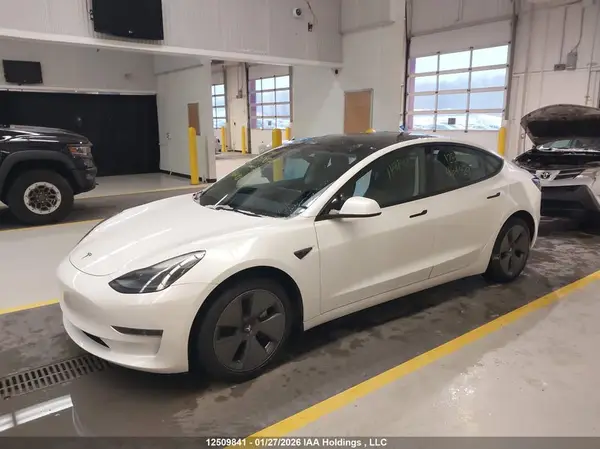 5YJ3E1EA5PF464483 2023 TESLA MODEL 3 - Image 2