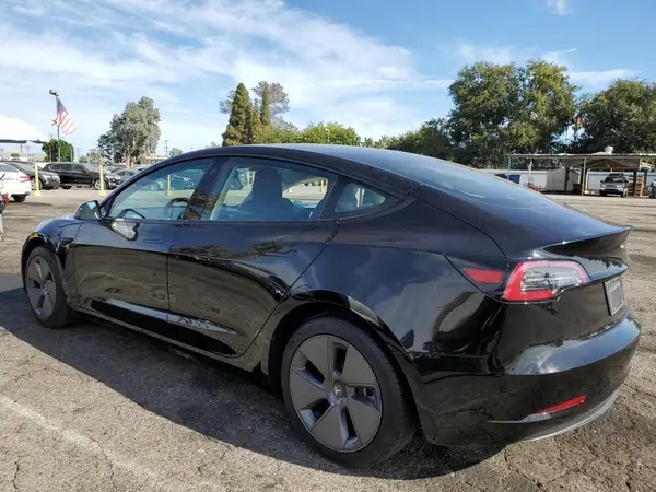 5YJ3E1EA5PF468887 2023 TESLA MODEL 3 - Image 2