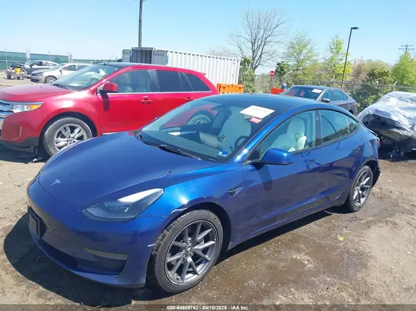 5YJ3E1EA5PF472454 2023 TESLA MODEL 3 - Image 2