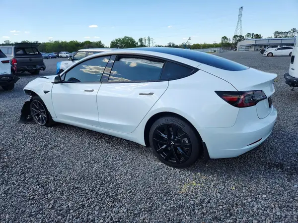 5YJ3E1EA5PF475256 2023 TESLA MODEL 3 - Image 2