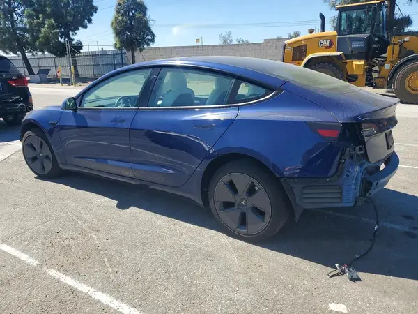 5YJ3E1EA5PF477380 2023 TESLA MODEL 3 - Image 2