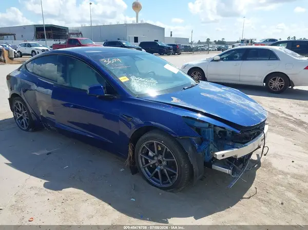 5YJ3E1EA5PF477394 2023 TESLA MODEL 3 - Image 1