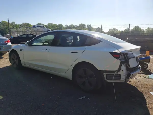 5YJ3E1EA5PF477539 2023 TESLA MODEL 3 - Image 2