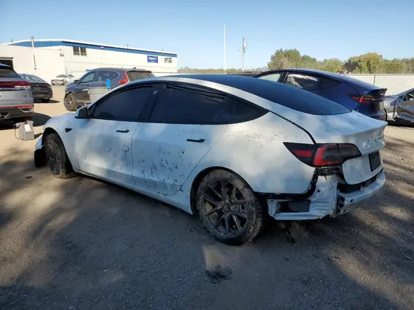 5YJ3E1EA5PF480392 2023 TESLA MODEL 3 - Image 2