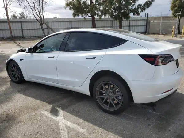 5YJ3E1EA5PF486726 2023 TESLA MODEL 3 - Image 2