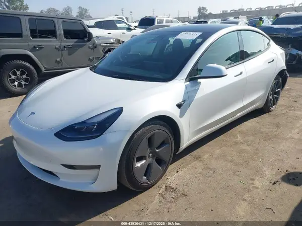5YJ3E1EA5PF489495 2023 TESLA MODEL 3 - Image 2