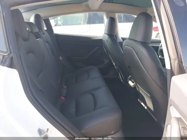 5YJ3E1EA5PF489495 2023 TESLA MODEL 3 - Image 8
