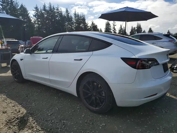 5YJ3E1EA5PF490517 2023 TESLA MODEL 3 - Image 2