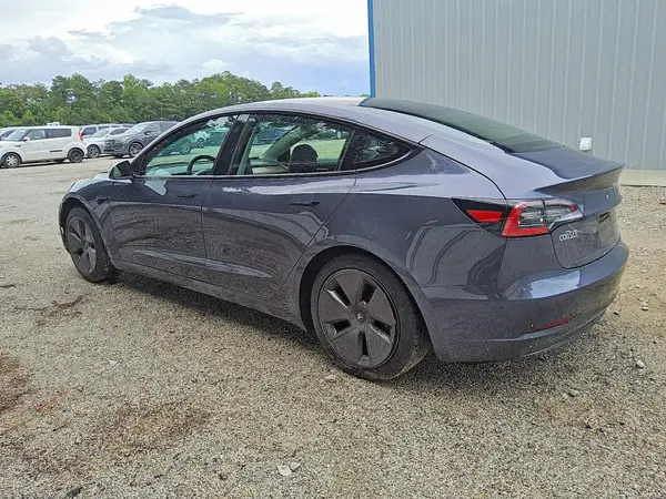 5YJ3E1EA5PF491330 2023 TESLA MODEL 3 - Image 2