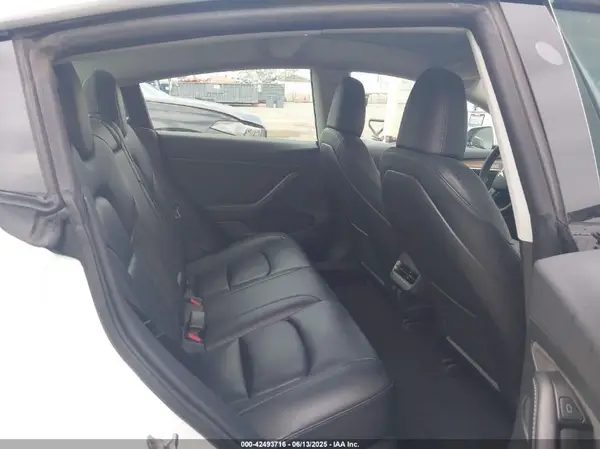 5YJ3E1EA5PF496902 2023 TESLA MODEL 3 - Image 8