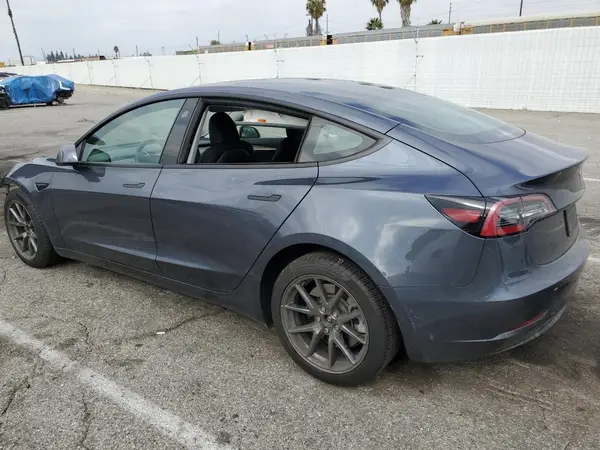 5YJ3E1EA5PF517361 2023 TESLA MODEL 3 - Image 2