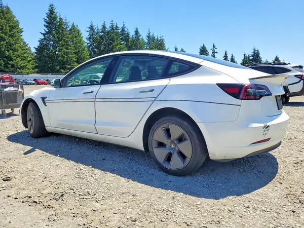5YJ3E1EA5PF519045 2023 TESLA MODEL 3 - Image 2