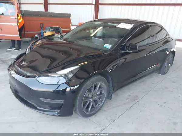 5YJ3E1EA5PF540803 2023 TESLA MODEL 3 - Image 2