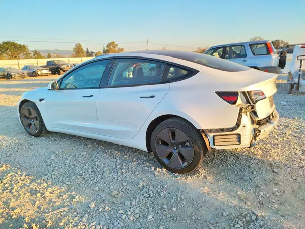 5YJ3E1EA5PF541983 2023 TESLA MODEL 3 - Image 2