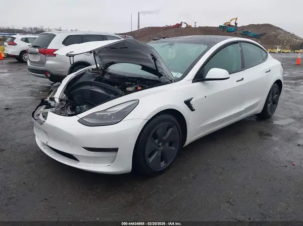 5YJ3E1EA5PF543622 2023 TESLA MODEL 3 - Image 2
