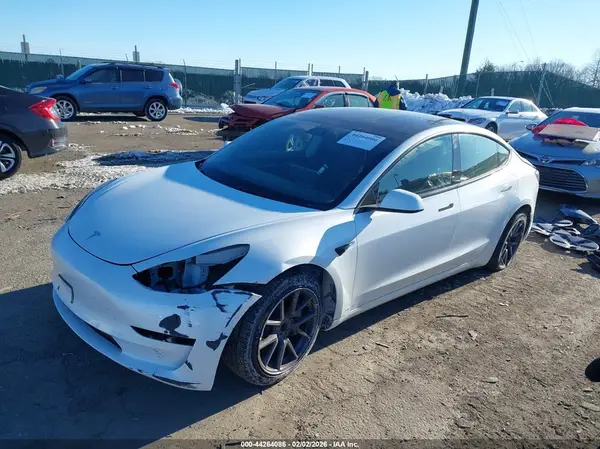 5YJ3E1EA5PF544446 2023 TESLA MODEL 3 - Image 2