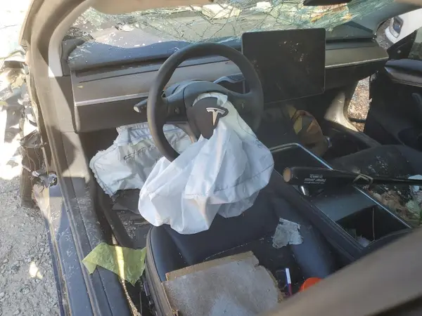 5YJ3E1EA5PF546682 2023 TESLA MODEL 3 - Image 8