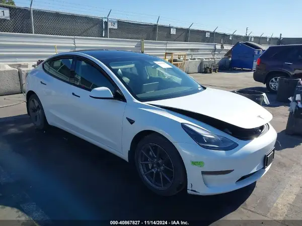 5YJ3E1EA5PF548027 2023 TESLA MODEL 3 - Image 1