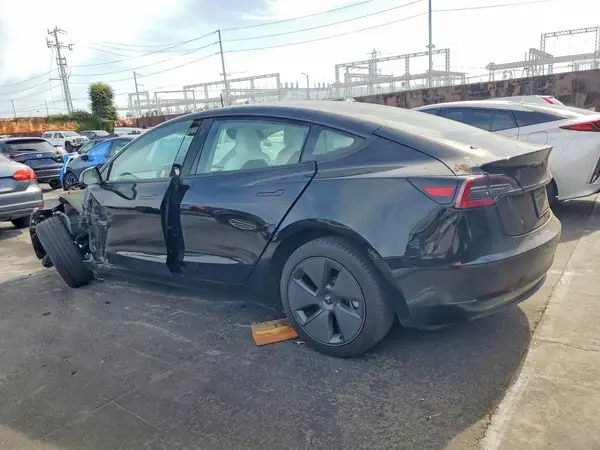 5YJ3E1EA5PF552045 2023 TESLA MODEL 3 - Image 2