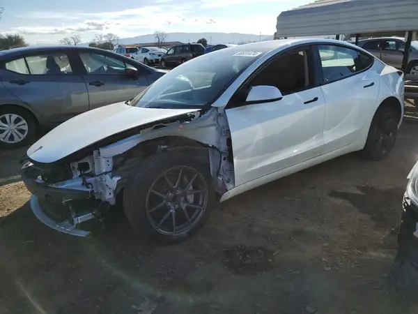 5YJ3E1EA5PF558346 2023 TESLA MODEL 3 - Image 1