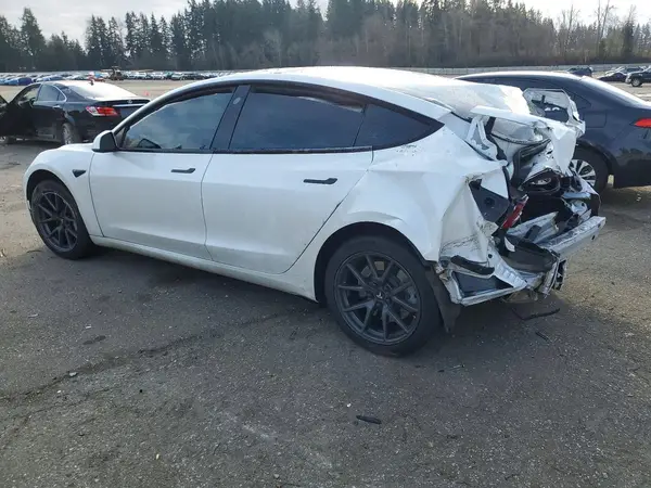 5YJ3E1EA5PF560050 2023 TESLA MODEL 3 - Image 2