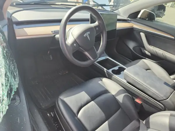 5YJ3E1EA5PF563773 2023 TESLA MODEL 3 - Image 8