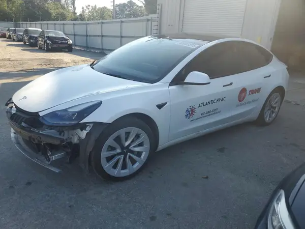 5YJ3E1EA5PF564356 2023 TESLA MODEL 3 - Image 1