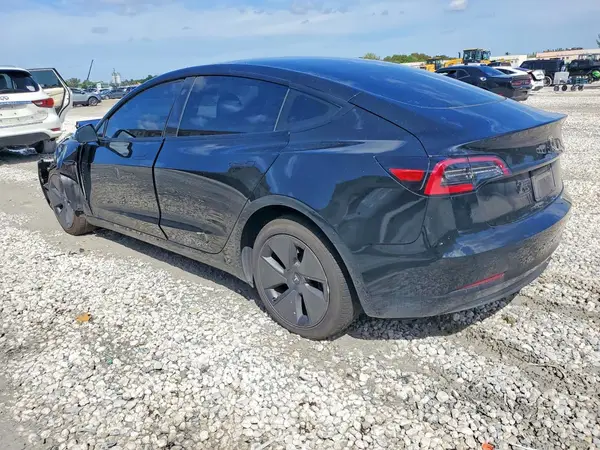5YJ3E1EA5PF569301 2023 TESLA MODEL 3 - Image 2