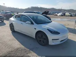 5YJ3E1EA5PF569668 2023 TESLA MODEL 3
