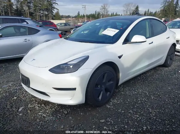 5YJ3E1EA5PF570366 2023 TESLA MODEL 3 - Image 2