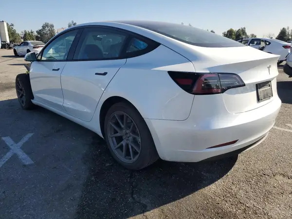5YJ3E1EA5PF570562 2023 TESLA MODEL 3 - Image 2