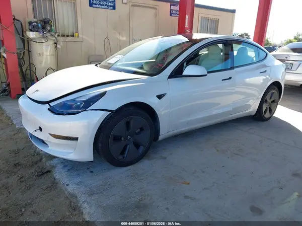 5YJ3E1EA5PF574272 2023 TESLA MODEL 3 - Image 2