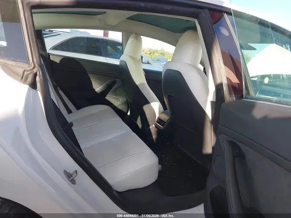 5YJ3E1EA5PF574272 2023 TESLA MODEL 3 - Image 8
