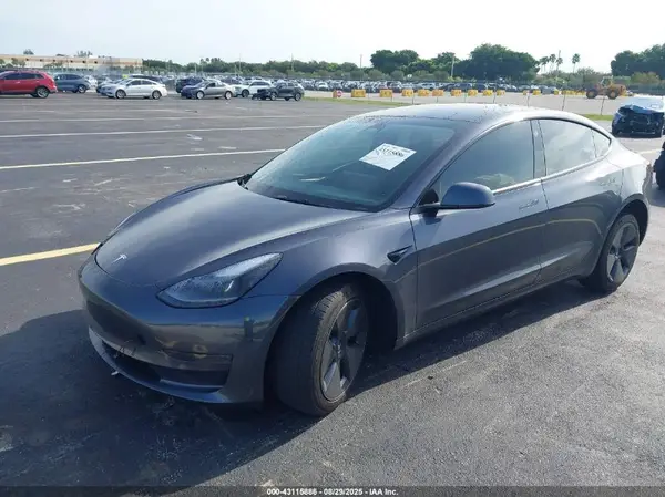 5YJ3E1EA5PF577060 2023 TESLA MODEL 3 - Image 2