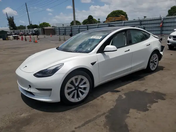 5YJ3E1EA5PF580945 2023 TESLA MODEL 3 - Image 1