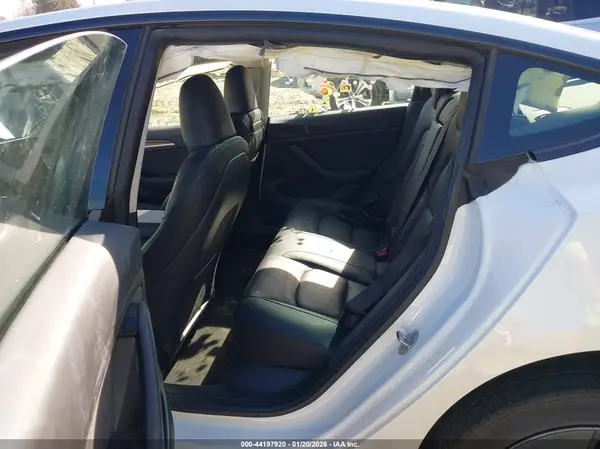 5YJ3E1EA5PF583523 2023 TESLA MODEL 3 - Image 8