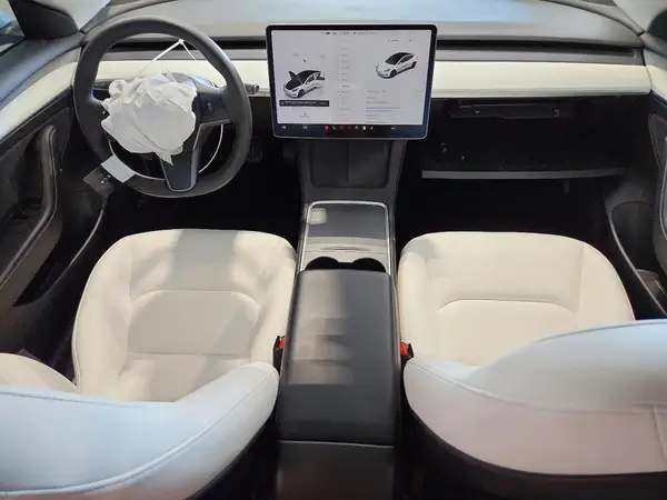 5YJ3E1EA5PF585482 2023 TESLA MODEL 3 - Image 8
