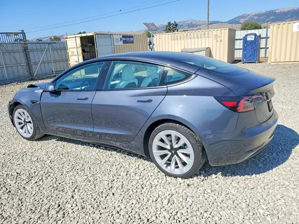 5YJ3E1EA5PF596188 2023 TESLA MODEL 3 - Image 2