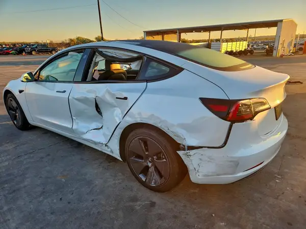 5YJ3E1EA5PF596756 2023 TESLA MODEL 3 - Image 2