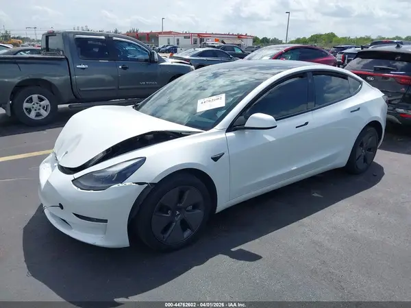 5YJ3E1EA5PF600711 2023 TESLA MODEL 3 - Image 2