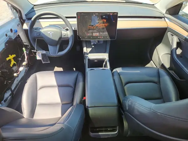 5YJ3E1EA5PF605469 2023 TESLA MODEL 3 - Image 8